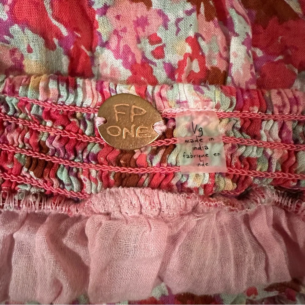 Floral Ruffle Top - Picture 3 of 3